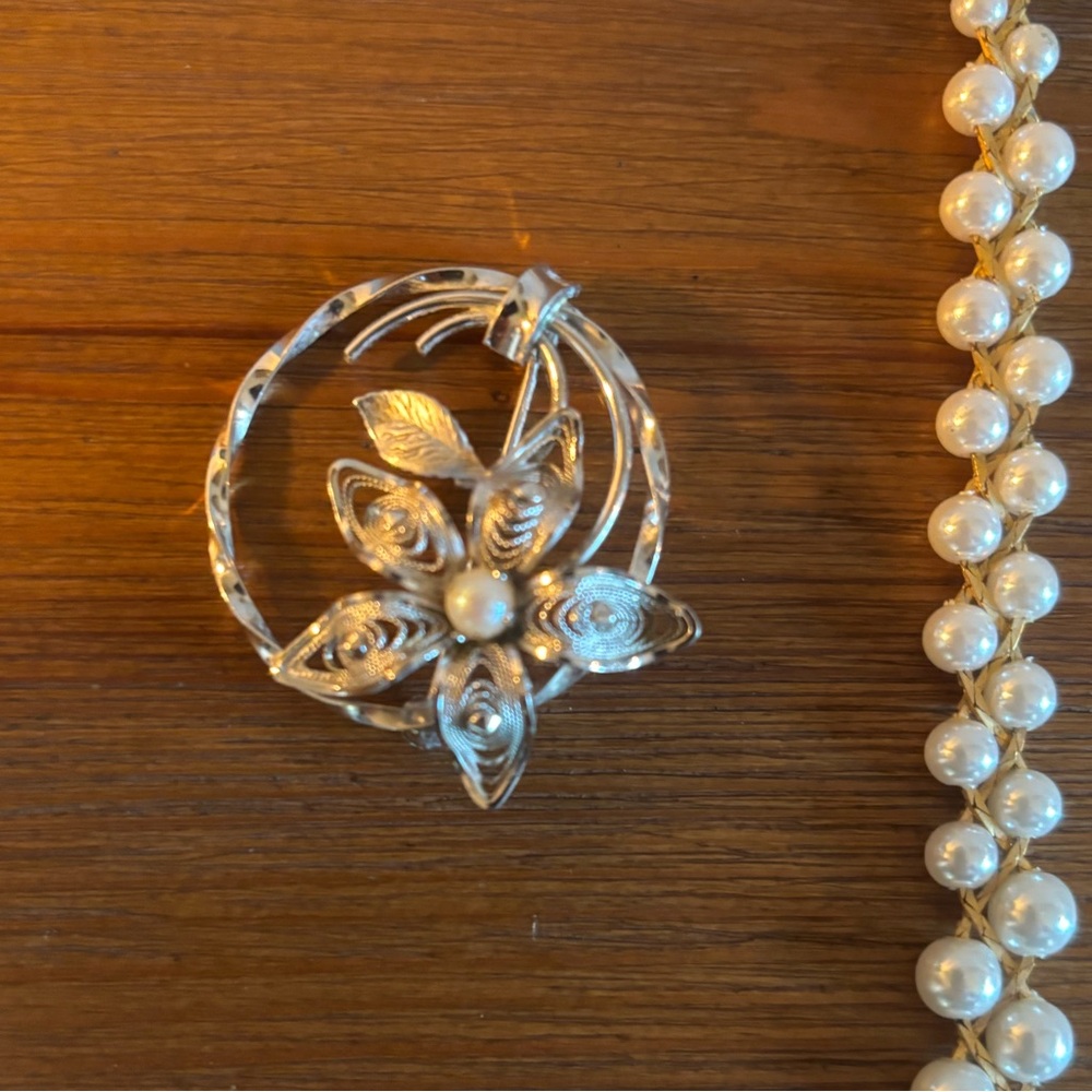 Bundle of costume jewelry - Picture 4 of 5